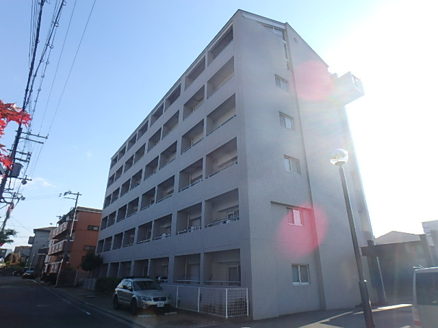 ドミトリオ仁王田│通勤・通学に便利な単身者用マンション