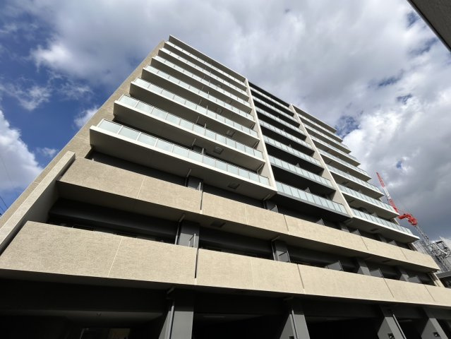 ラフィネール大阪十三│築1年×梅田まで一駅の家族向け住宅